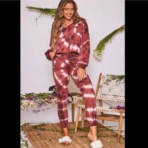 Peach Love California Burgundy and White Tie-Dye Leggings